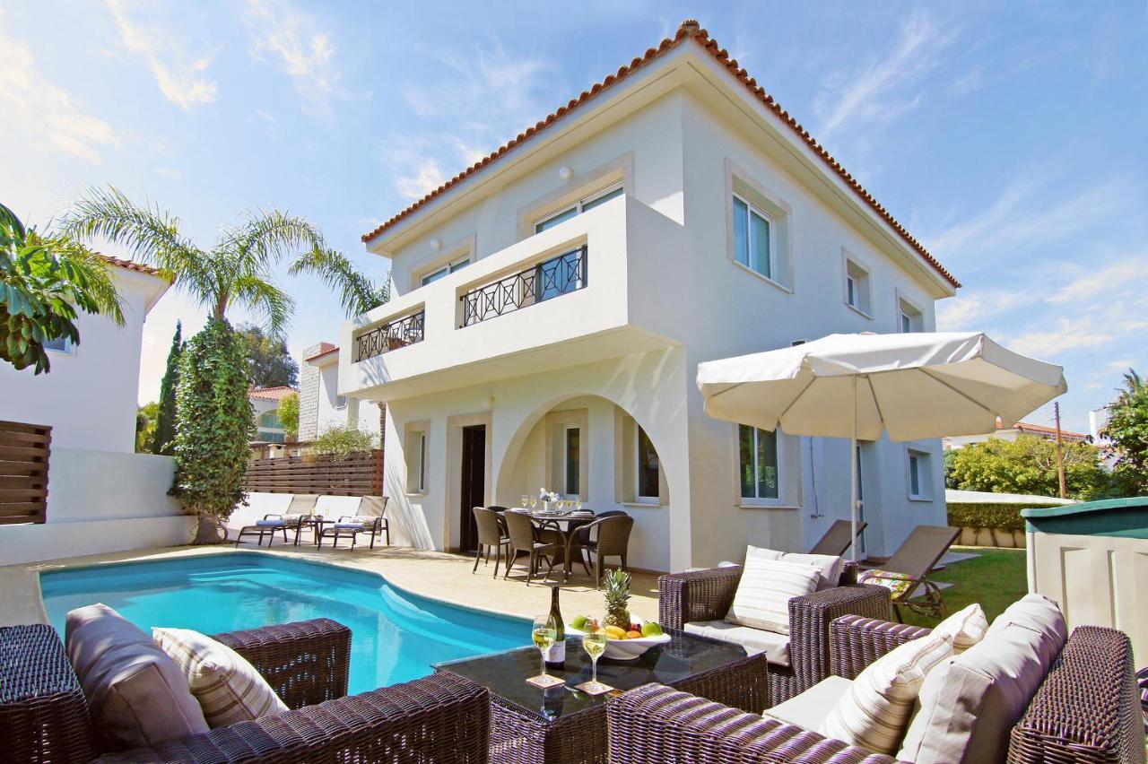 Villa Amy Protaras Buitenkant foto